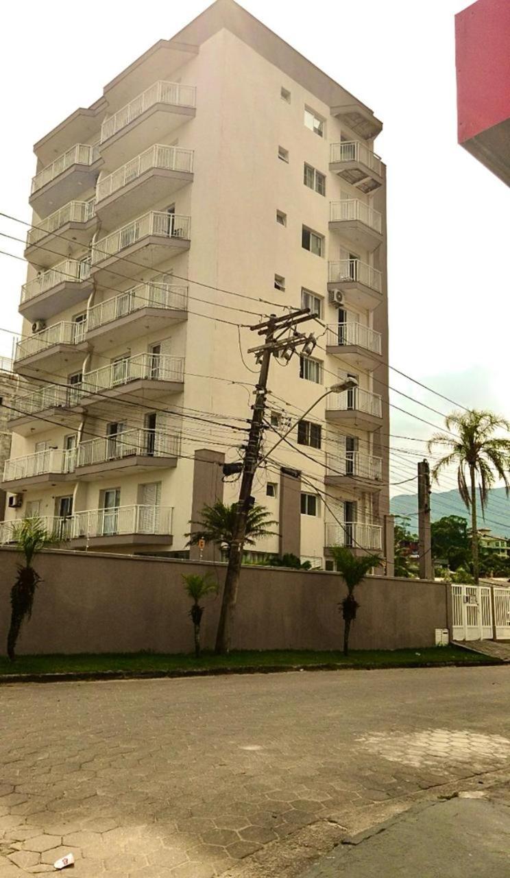 Apartamento Studio Em Predio De Frente Ao Mar Massaguacu Caraguatatuba Exterior foto